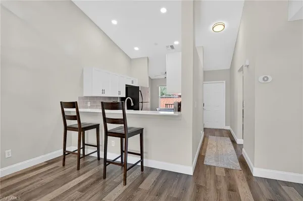 $3,500 | 209 Robin Hood Circle, Unit 201, Naples, FL 34104