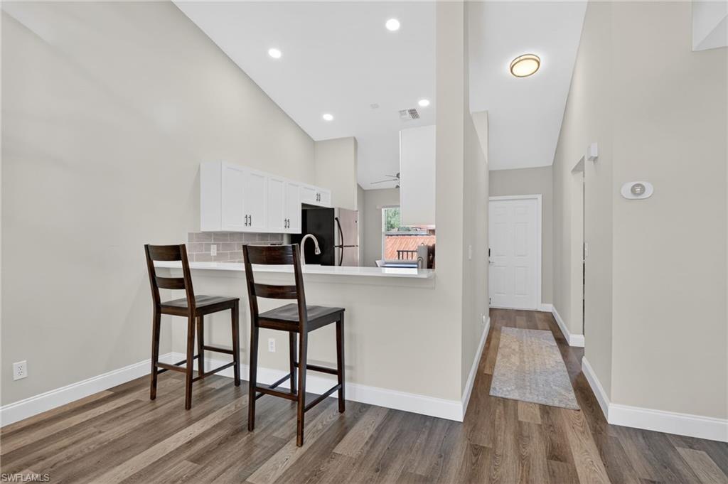 209 Robin Hood Circle, Unit 201 Naples, FL 34104 - Photo 6 of 29