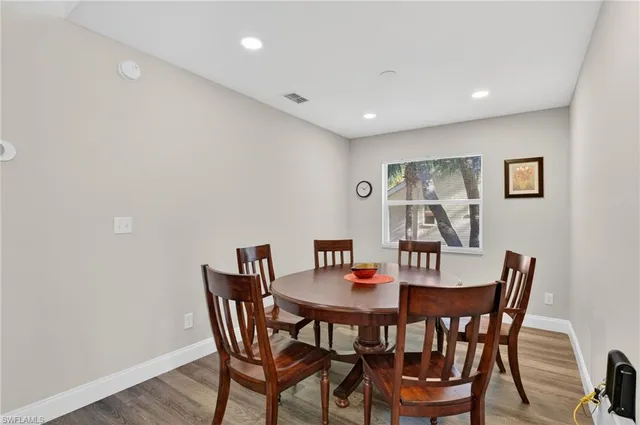 $3,500 | 209 Robin Hood Circle, Unit 201, Naples, FL 34104