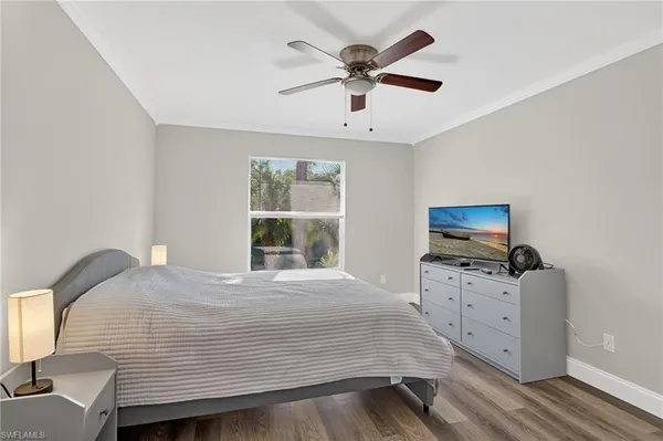 $3,500 | 209 Robin Hood Circle, Unit 201, Naples, FL 34104