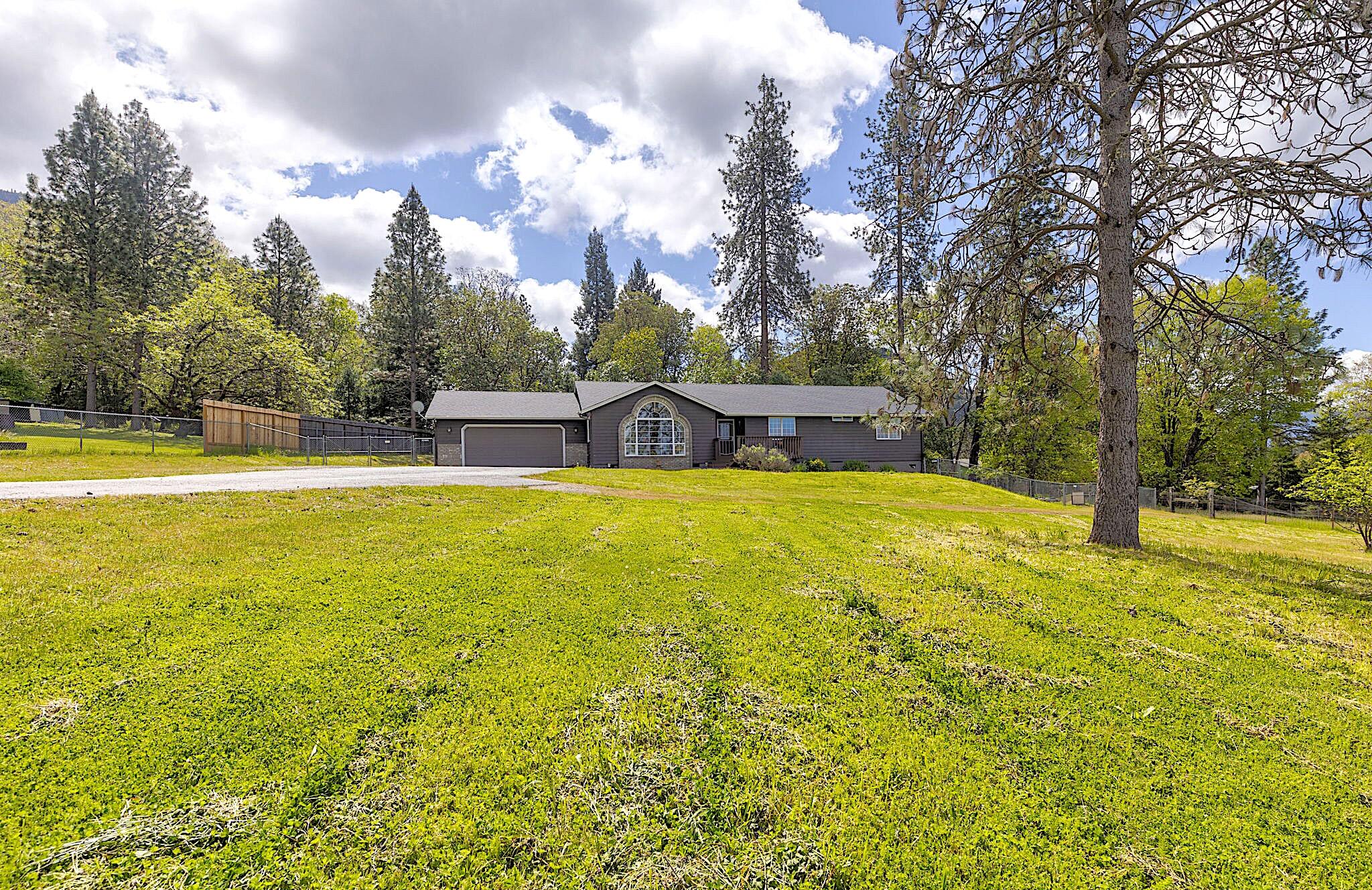 587 Summit Loop Grants Pass, OR 97527 - Photo 51 of 59 9-web-or-mls-587-summit-loop