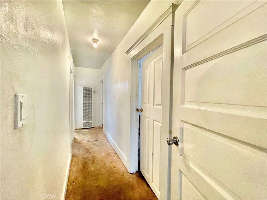 4474 Highland Place Riverside, CA 92506 - Photo 16 of 22 a view of a bathroom
