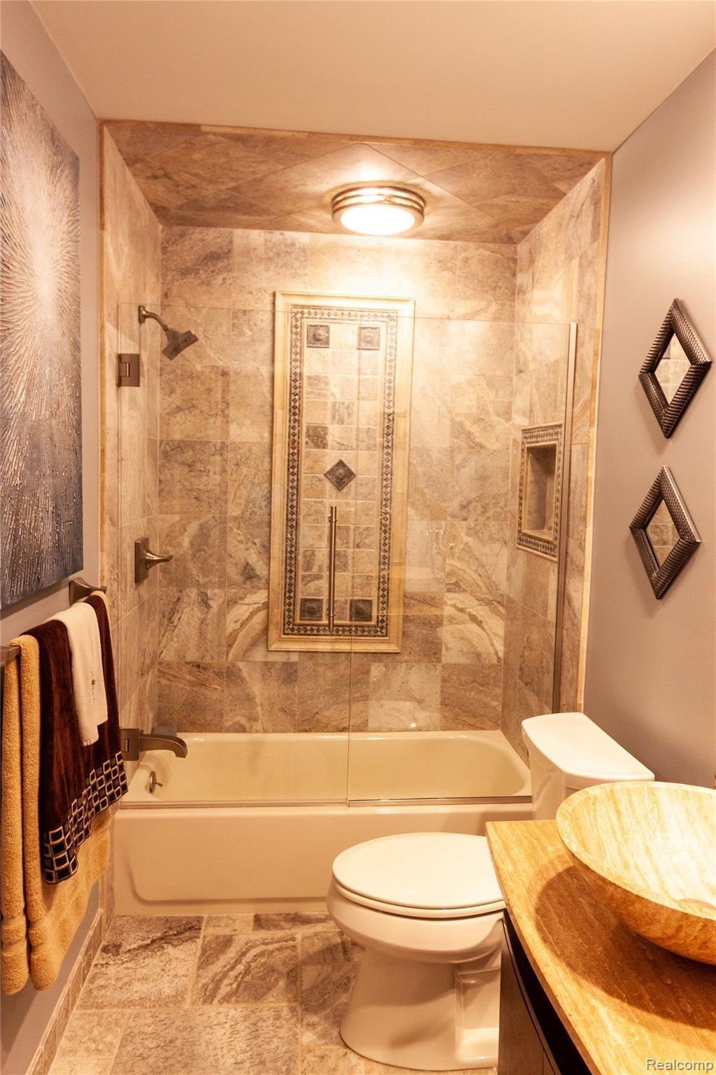 2619 Walton Blvd. Rochester, MI 48309 - Photo 17 of 39 024-IMG_3592.jpg
