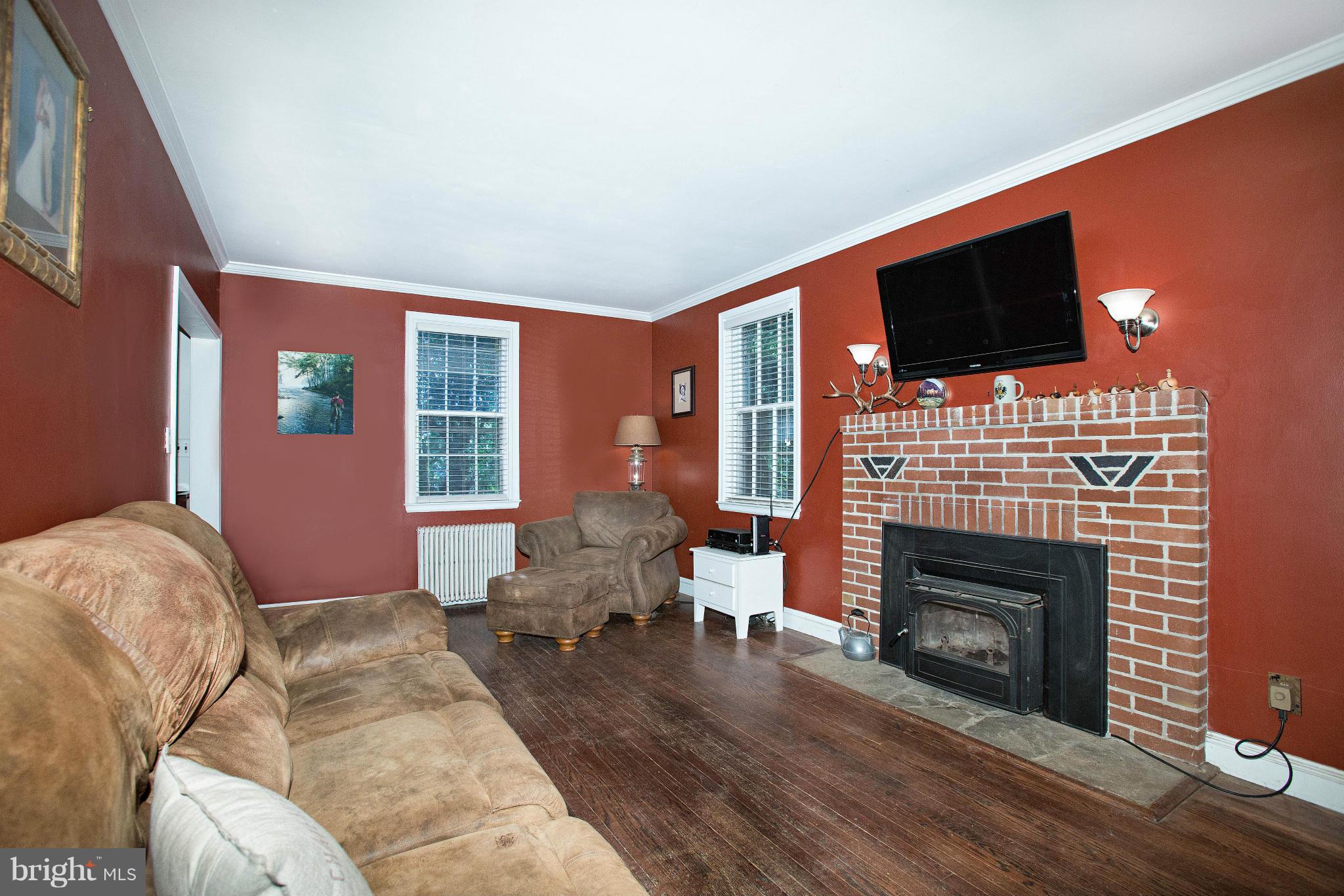 719 Hillen Road Towson, MD 21286 - Photo 15 of 30 Wood Burning fireplace