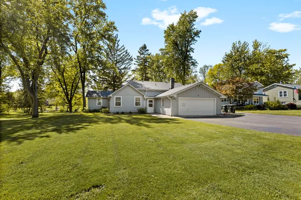 $579,000 | 52 Deerpath Road, Deer Park, IL 60010