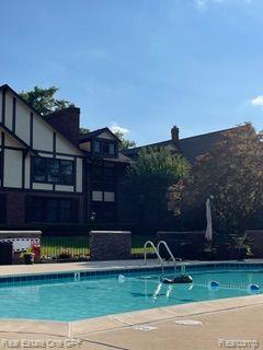 1708 Vernier Road Grosse Pointe Woods, MI 48236 - Photo 33 of 43