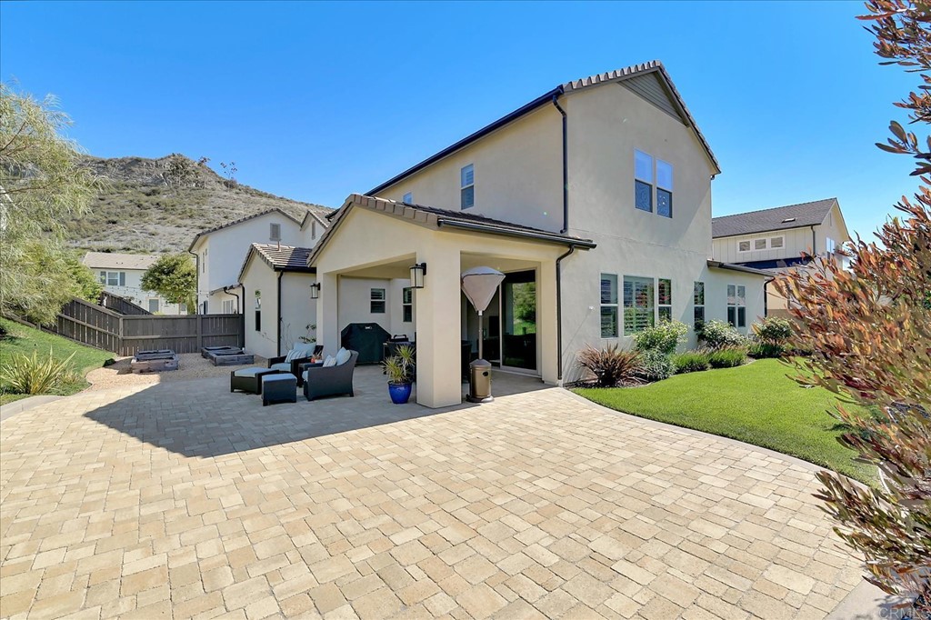 2689 Overlook Point Drive Escondido, CA 92029 - Photo 11 of 36