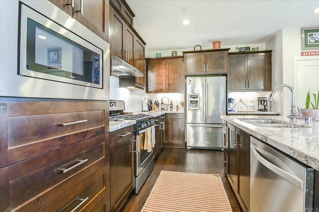 2689 Overlook Point Drive Escondido, CA 92029 - Photo 5 of 36