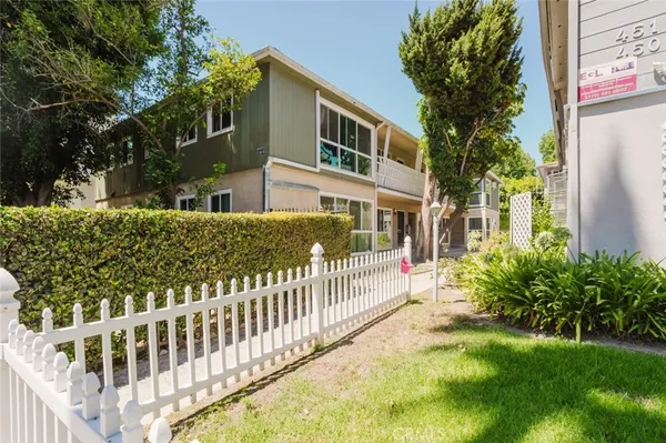 $2,200 | 4505 Fulton Avenue, Unit B, Sherman Oaks, CA 91423