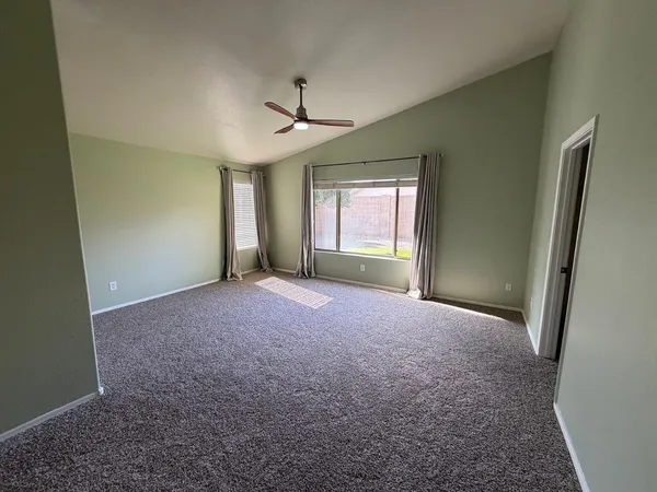 $2,295 | 10044 East Osage Avenue, Mesa, AZ 85212