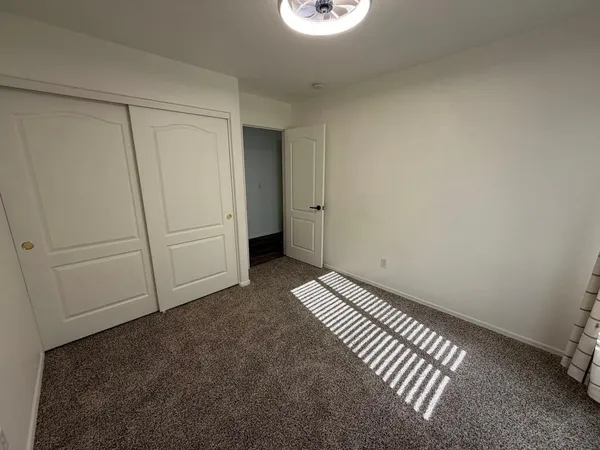$2,295 | 10044 East Osage Avenue, Mesa, AZ 85212