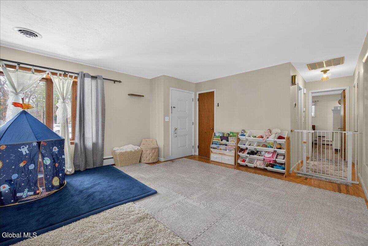 6 Flint Drive Bethlehem, NY 12054 - Photo 6 of 26 22-6 Flint Dr-22