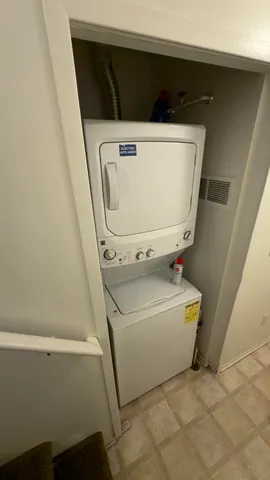 $179,000 | 15602 Stone Crossing Drive, Southfield, MI 48075