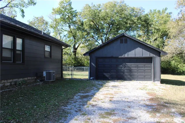 $129,000 | 4075 Parkview Drive, Frontenac, KS 66763
