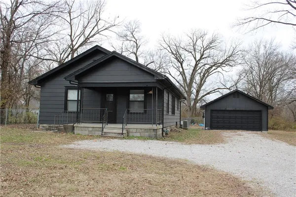 $119,000 | 4075 Parkview Drive, Frontenac, KS 66763