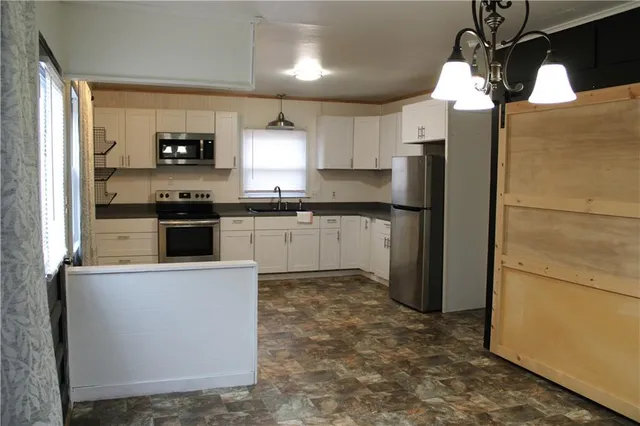 $129,000 | 4075 Parkview Drive, Frontenac, KS 66763