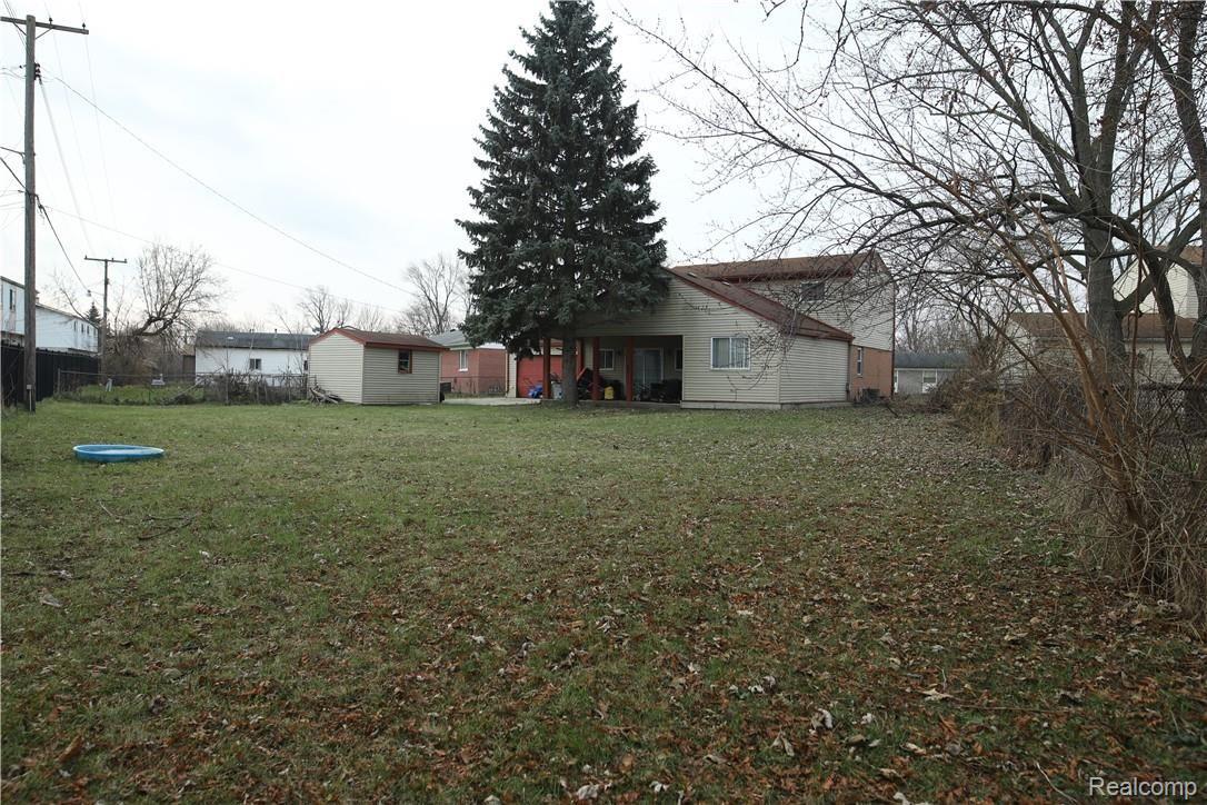 3549 Farnum Inkster, MI 48141 - Photo 31 of 34 IMG_6179.JPG