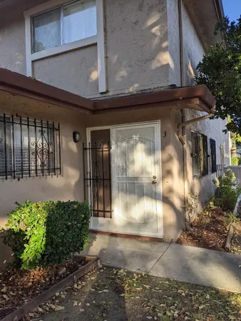 a view of a back yard of the house