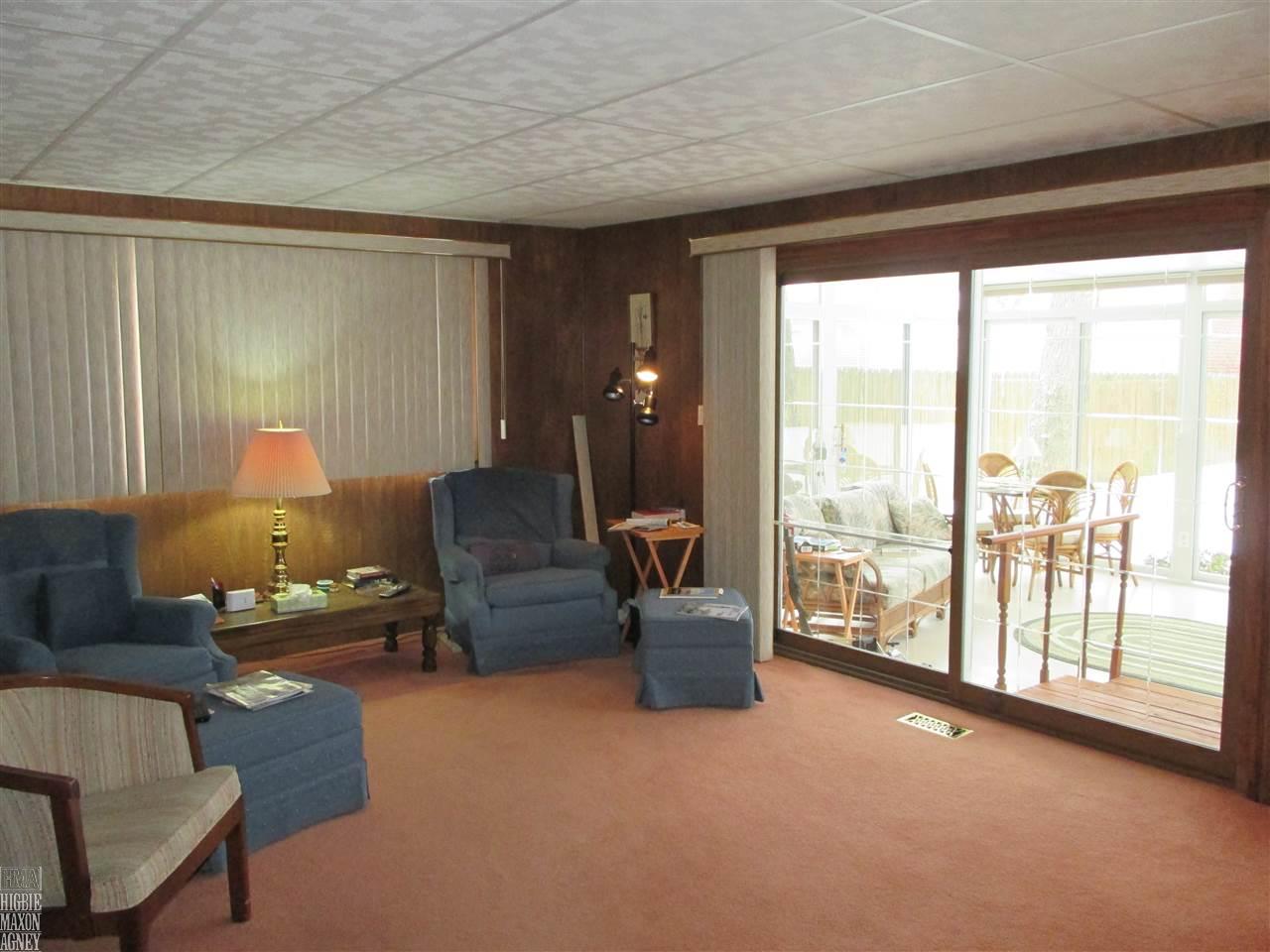 1343 Berkshire Road Grosse Pointe Park, MI 48230 - Photo 7 of 20