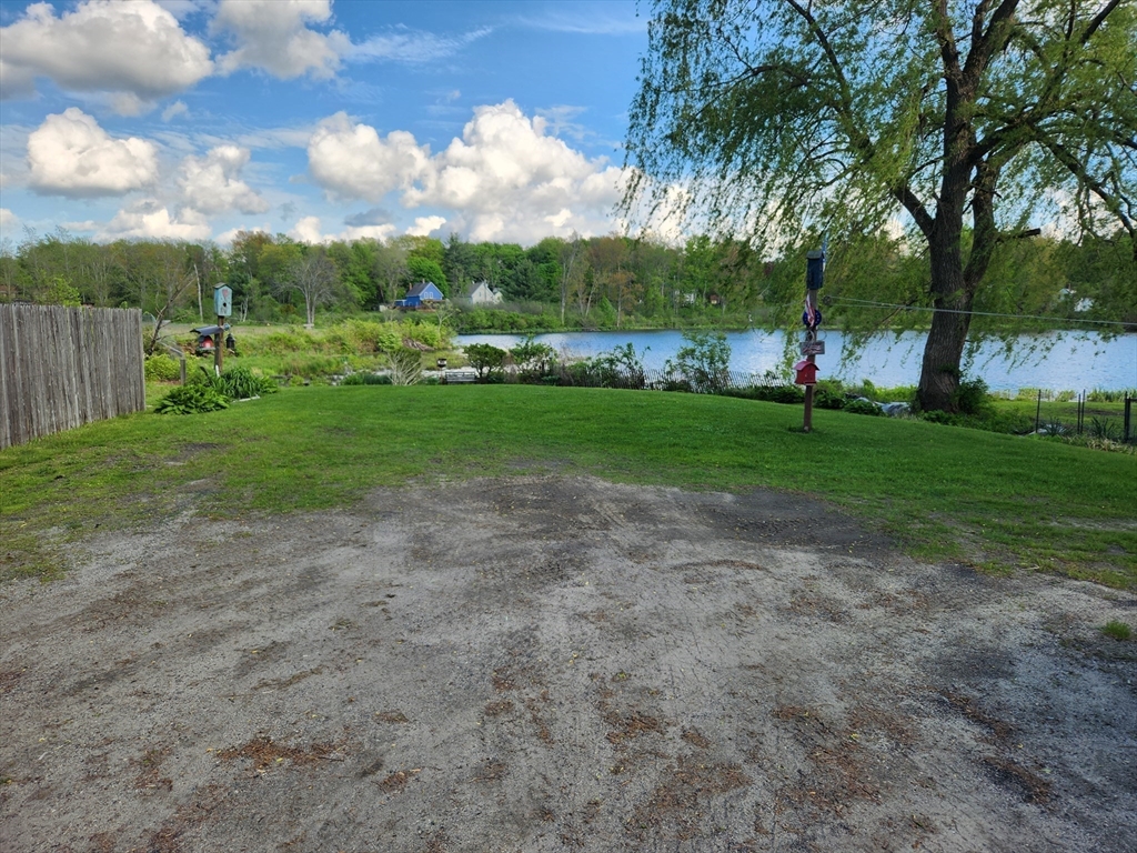 47 Beech Street Winchendon, MA 01475 - Photo 2 of 17 a view of a park