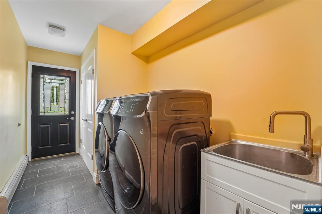 12 Manning Road Paramus, NJ 07652 - Photo 15 of 33 Gallery Image 15