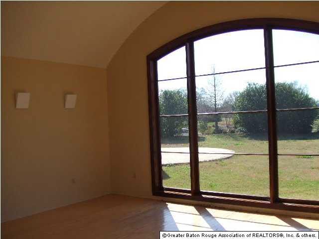 3236 Coates Crossing Baton Rouge, LA 70810 - Photo 2 of 6 Gallery Image 2