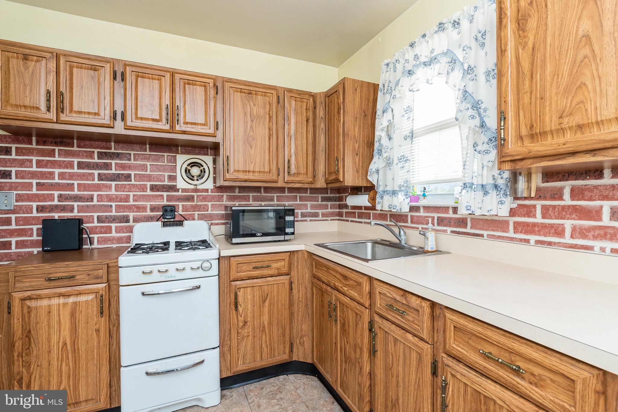 1222 Spring Avenue Baltimore, MD 21237 - Photo 13 of 34 Kitchen