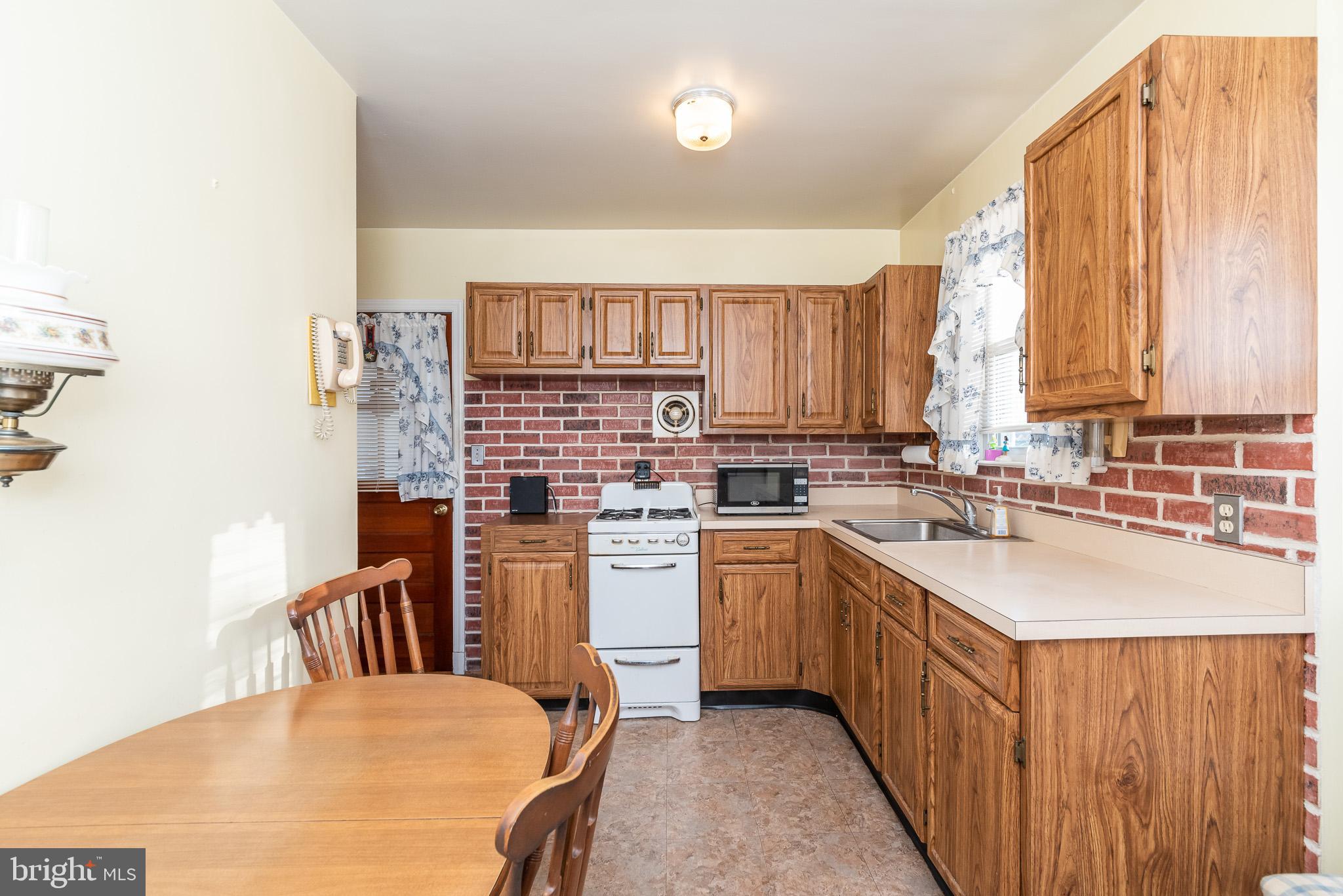 1222 Spring Avenue Baltimore, MD 21237 - Photo 9 of 34 Kitchen