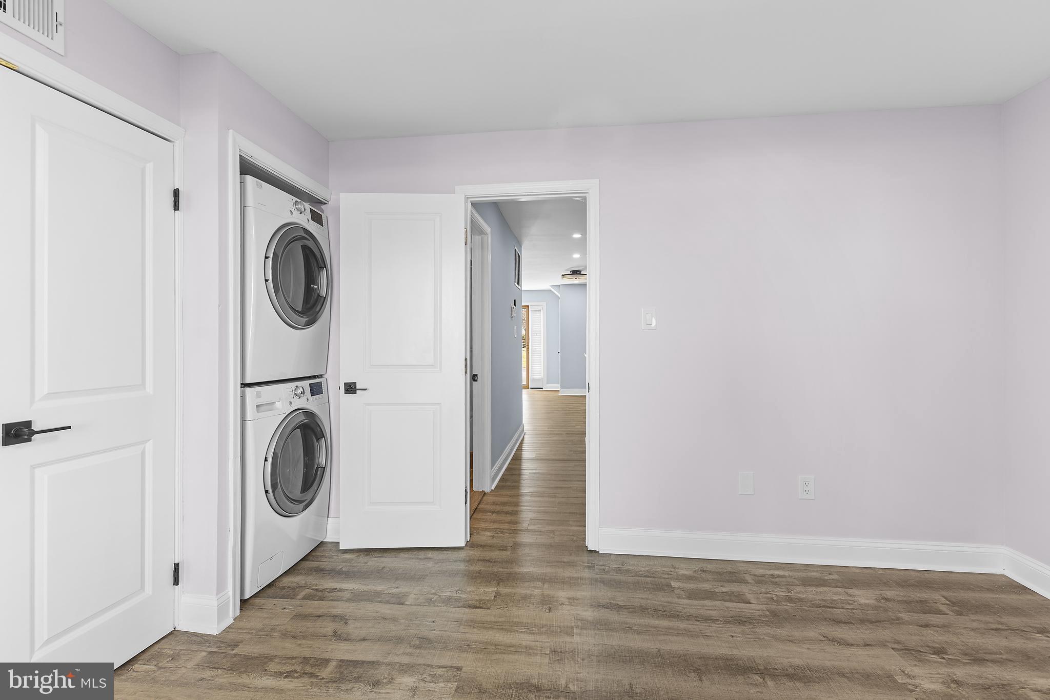 6 Queen Victoria Way Chester, MD 21619 - Photo 20 of 50 Bedroom w/Marina view