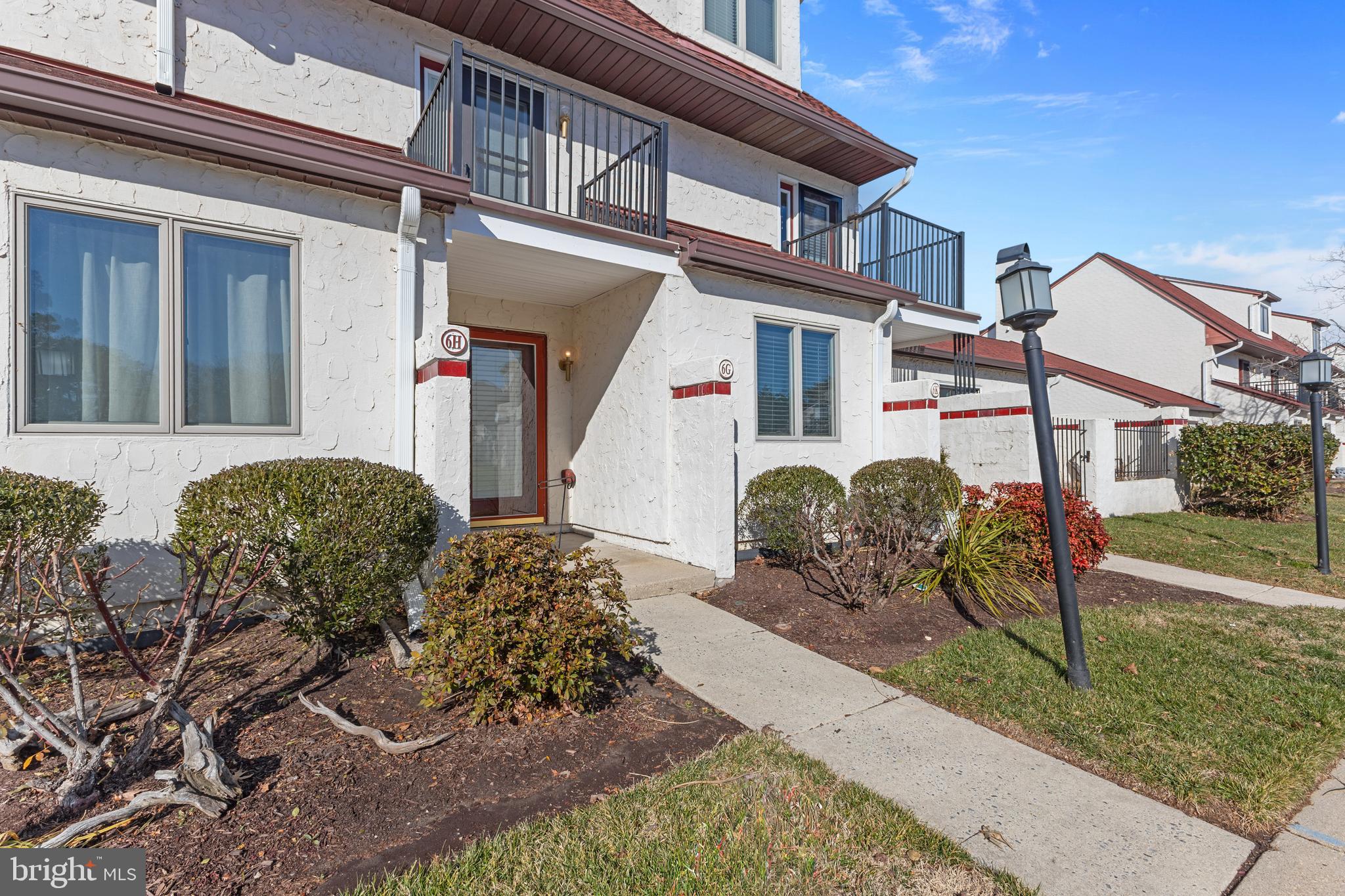 6 Queen Victoria Way Chester, MD 21619 - Photo 5 of 50 Front elevation