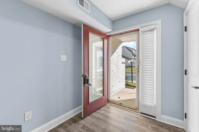 $299,000 | 6 Queen Victoria Way, Chester, MD 21619