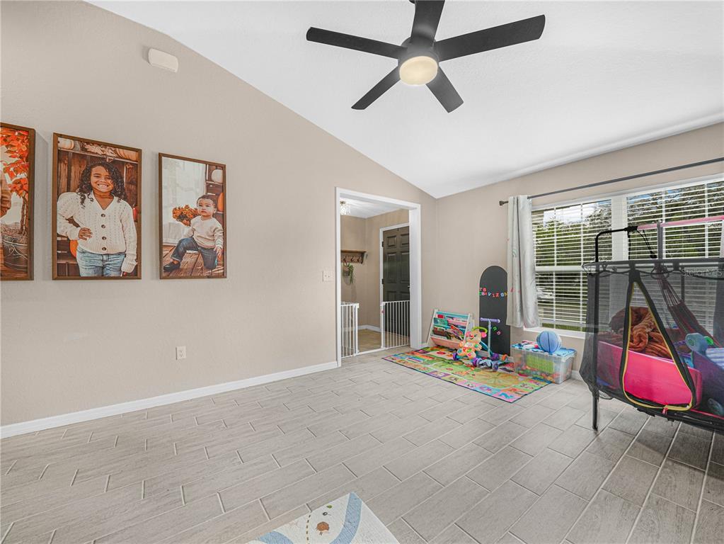 266 South Lake Avenue Frostproof, FL 33843 - Photo 5 of 42