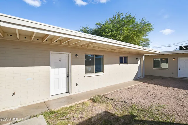 $950 | 3949 East Earll Drive, Unit 4, Phoenix, AZ 85018