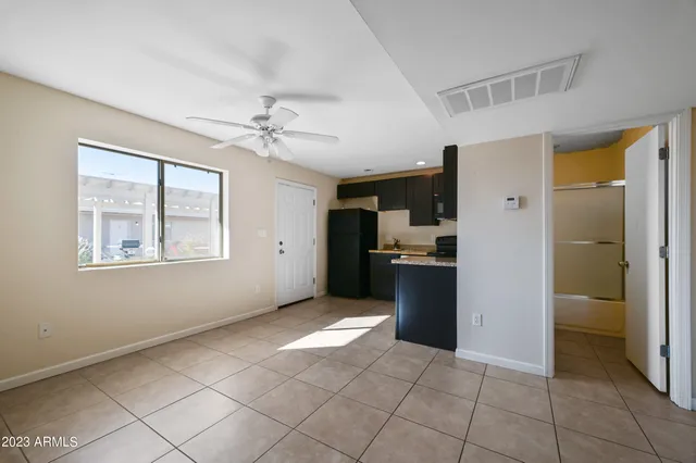 $950 | 3949 East Earll Drive, Unit 4, Phoenix, AZ 85018