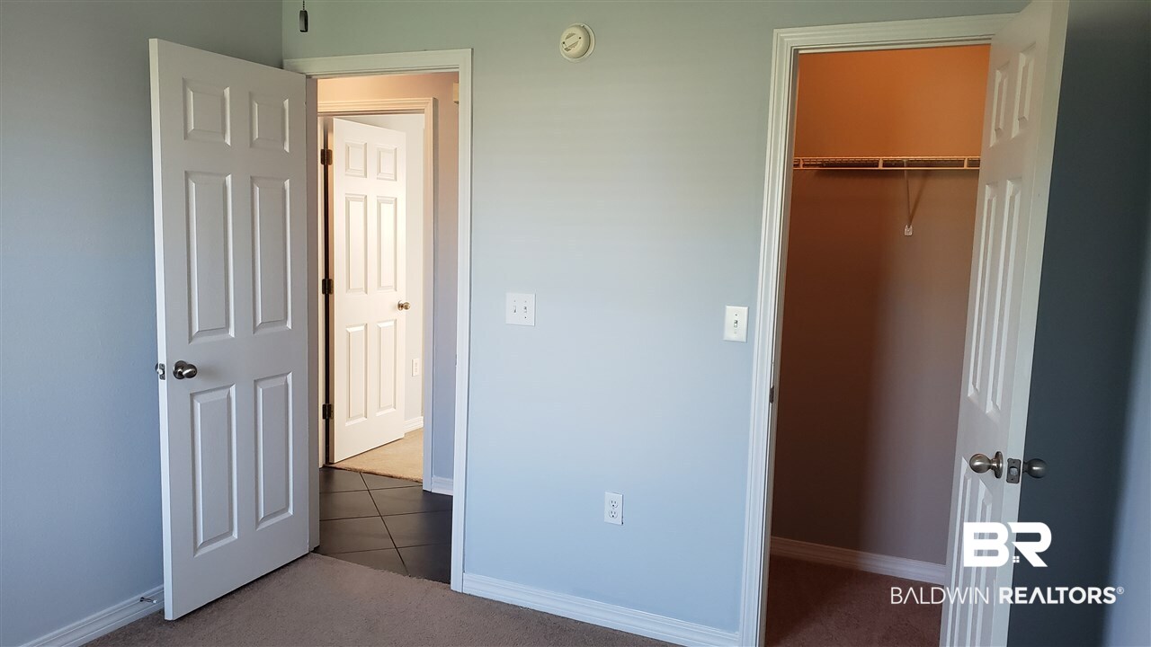 8860 Caitlin Street Foley, AL 36535 - Photo 17 of 19 Guest Bed 3B