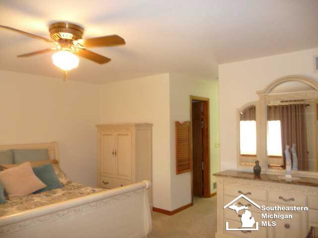 8003 Jackman Road Temperance, MI 48182 - Photo 22 of 36 21188130-21.JPG