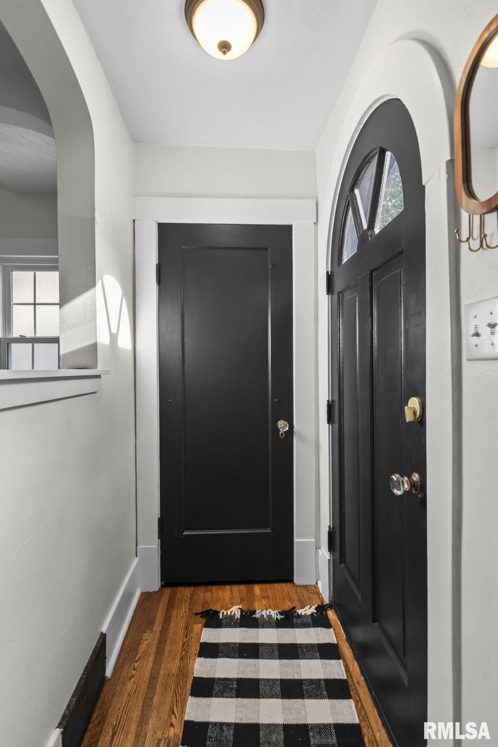 328 South Westlawn Avenue Decatur, IL 62522 - Photo 4 of 44
