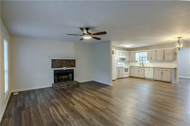 wooden floor in an empty room