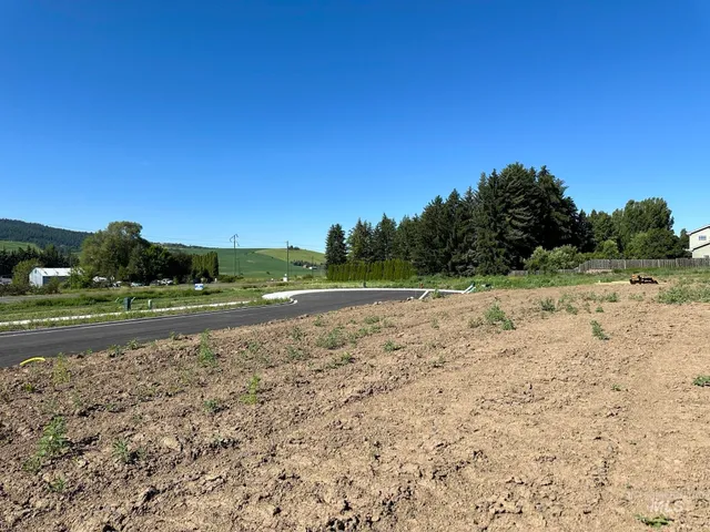 $125,000 | 2806 Cyprus Court, Moscow, ID 83843