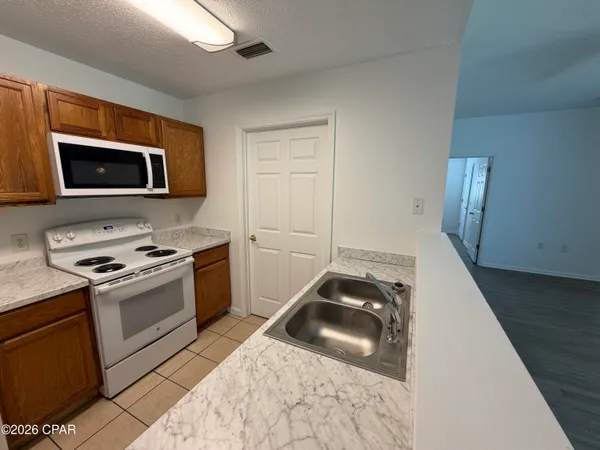 $2,200 | 9117 Laird Street, Unit 9119, Panama City, FL 32408
