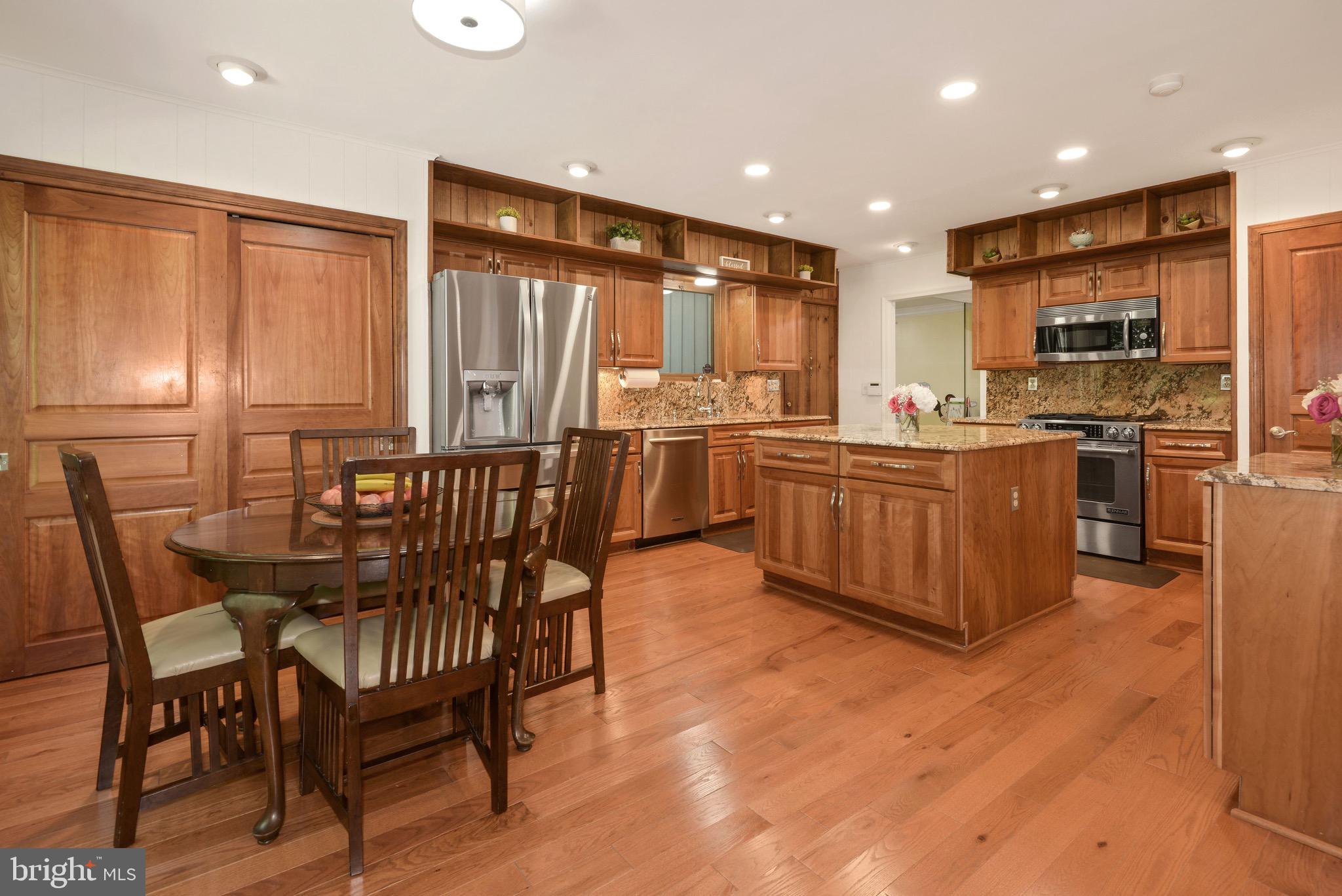 11805 Blue Spruce Road Reston, VA 20191 - Photo 16 of 60