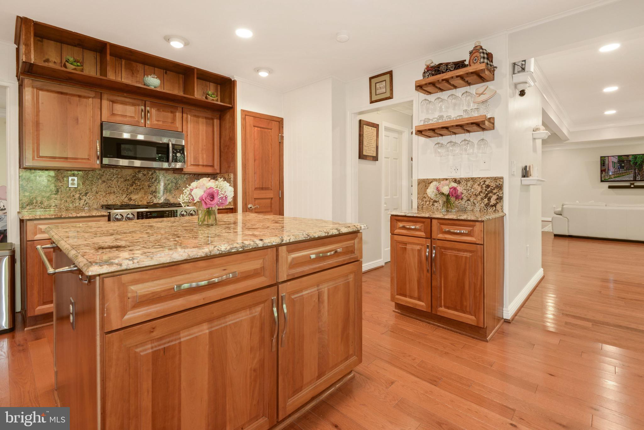 11805 Blue Spruce Road Reston, VA 20191 - Photo 17 of 60