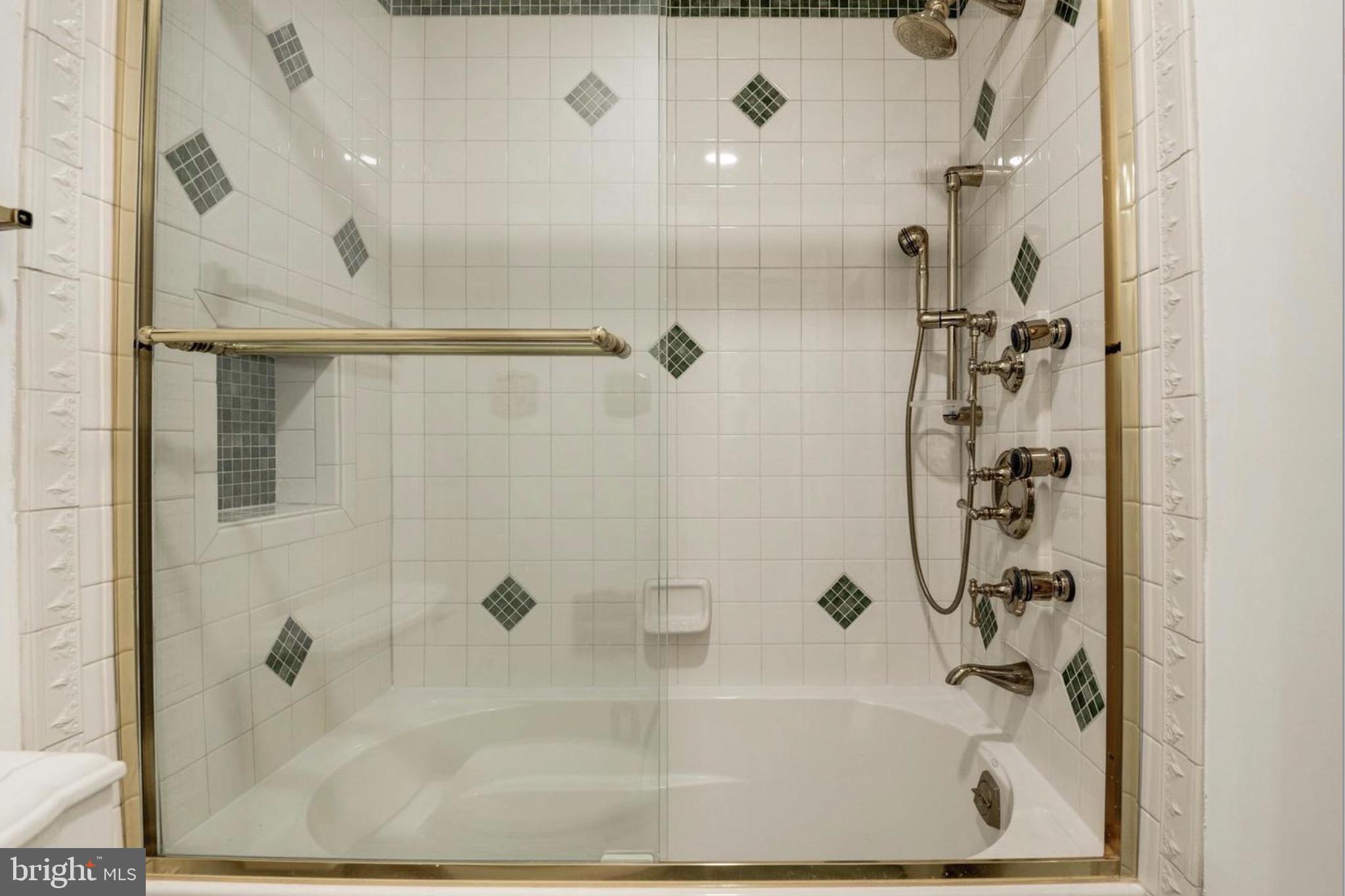 11805 Blue Spruce Road Reston, VA 20191 - Photo 32 of 60