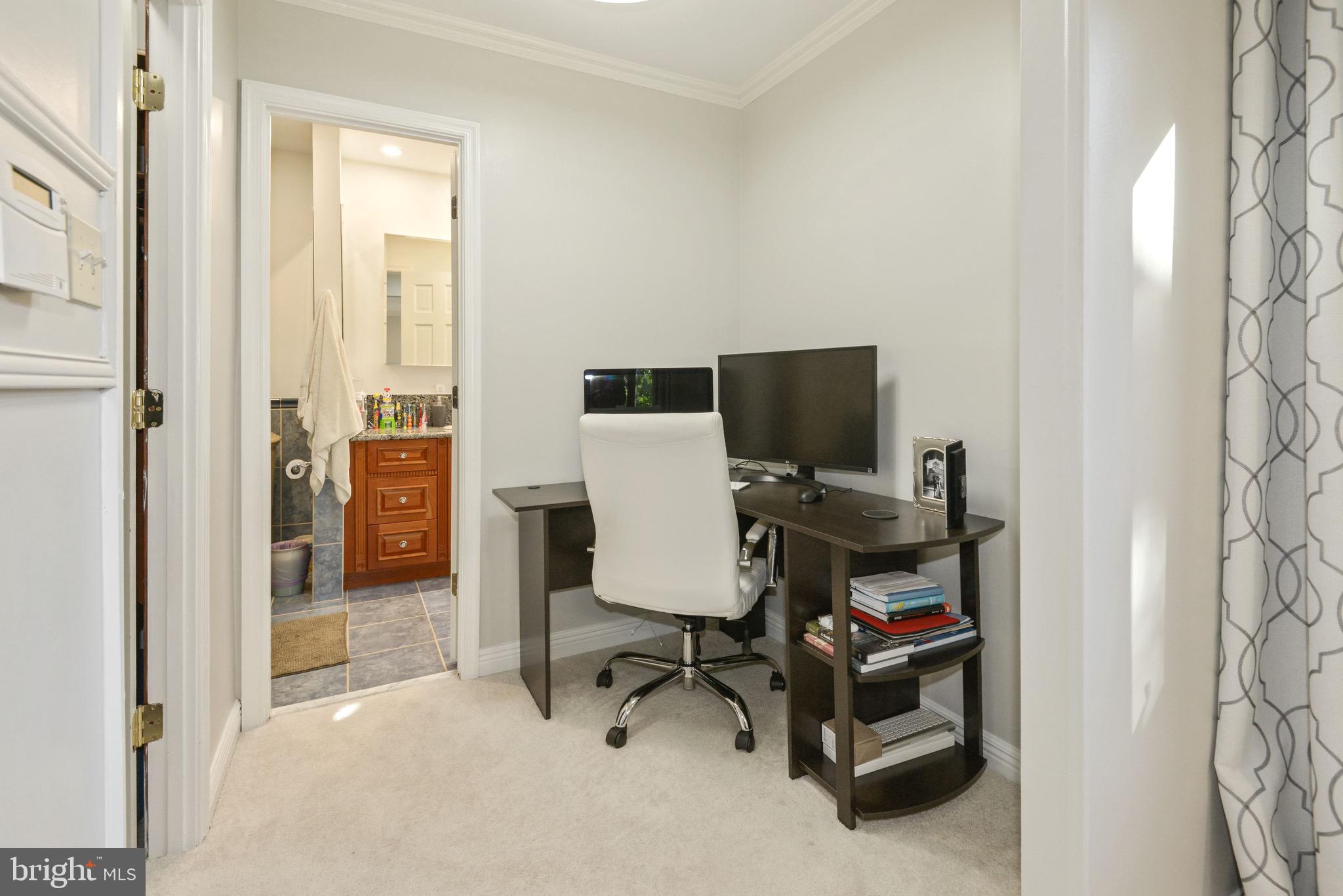 11805 Blue Spruce Road Reston, VA 20191 - Photo 37 of 60