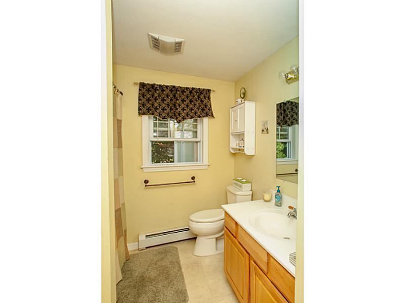 11 Spring Street Scarborough, ME 04074 - Photo 13 of 24 Bathroom.