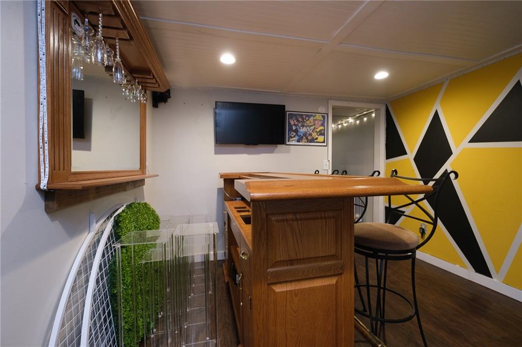4012 Drexel Road Pittsburgh, PA 15212 - Photo 19 of 25 Gallery Image 19
