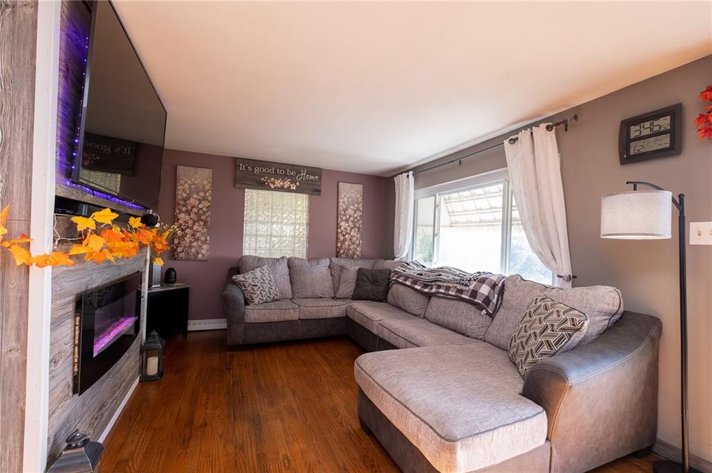 4012 Drexel Road Pittsburgh, PA 15212 - Photo 3 of 25 Gallery Image 3