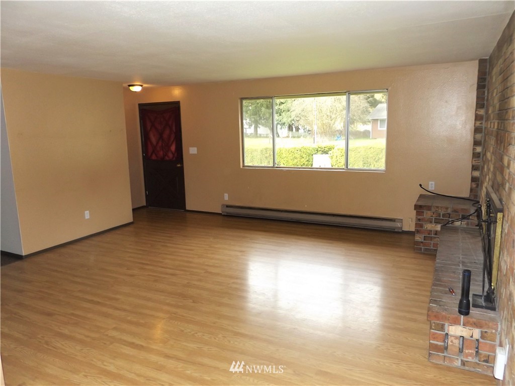 20774 English Road Mount Vernon, WA 98274 - Photo 4 of 14 Gallery Image 4