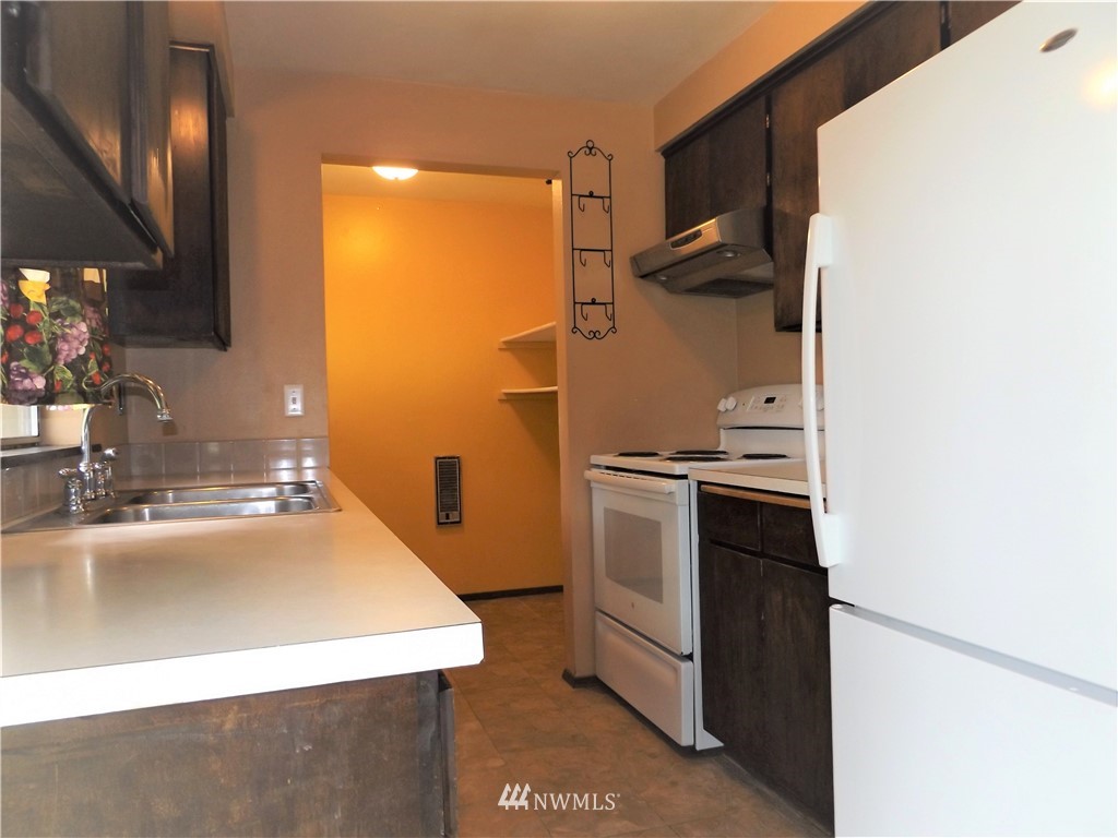 20774 English Road Mount Vernon, WA 98274 - Photo 6 of 14 Gallery Image 6