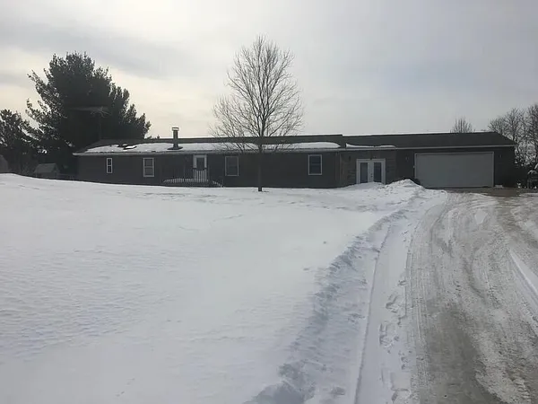 $100,000 | 23637 19 Mile Road, Big Rapids, MI 49307